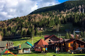 Cabanutele Munteanu Lacul Rosu